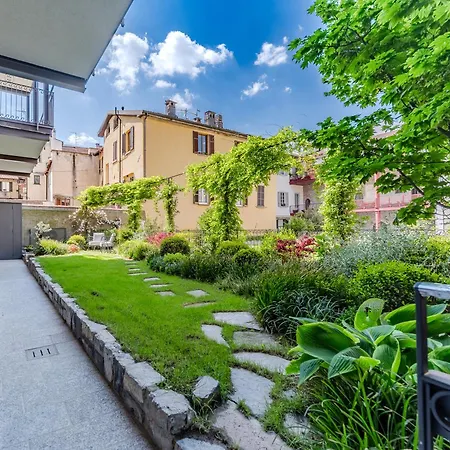 Il Giardino Di Palazzo Lambertenghi 코모